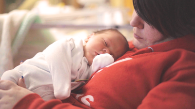 Mum and Baby in Neonatal Unit